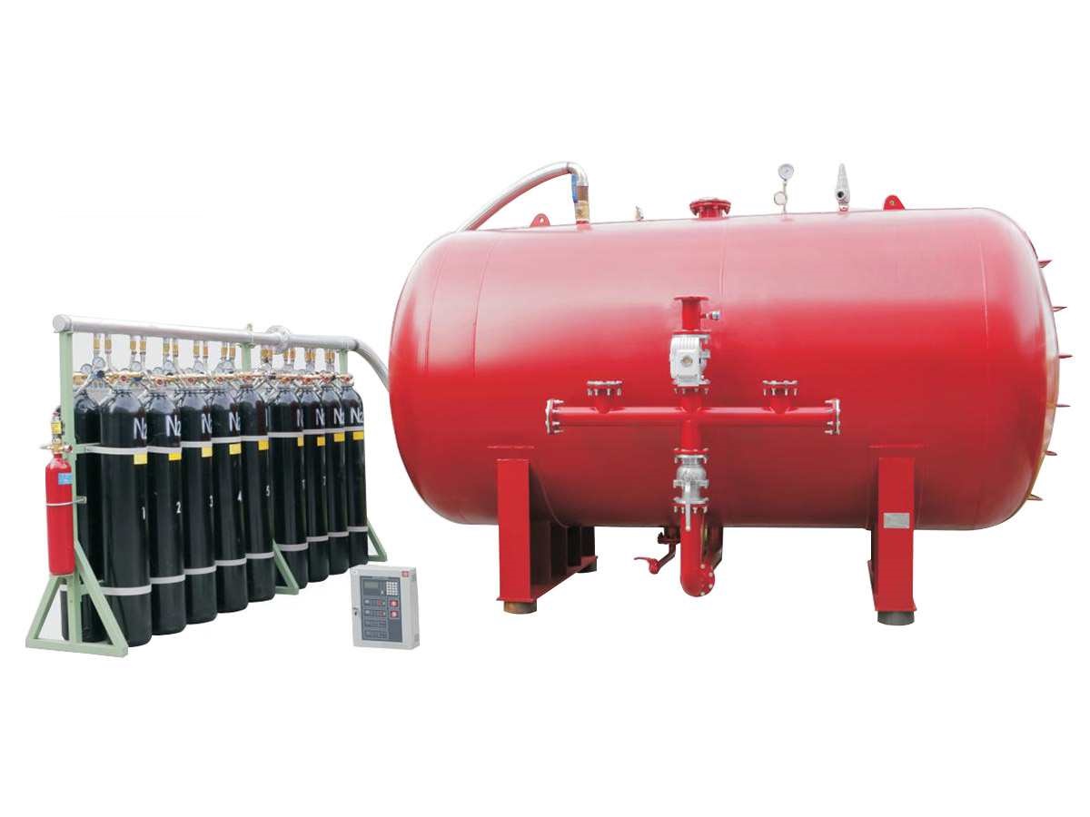 泡沫噴霧滅火裝置